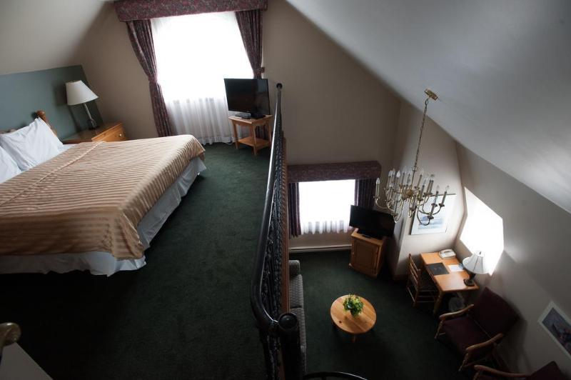 Hotel Le Chantecler Sainte-Adèle Buitenkant foto