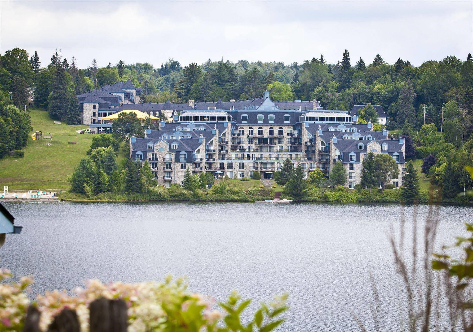 Hotel Le Chantecler Sainte-Adèle Buitenkant foto